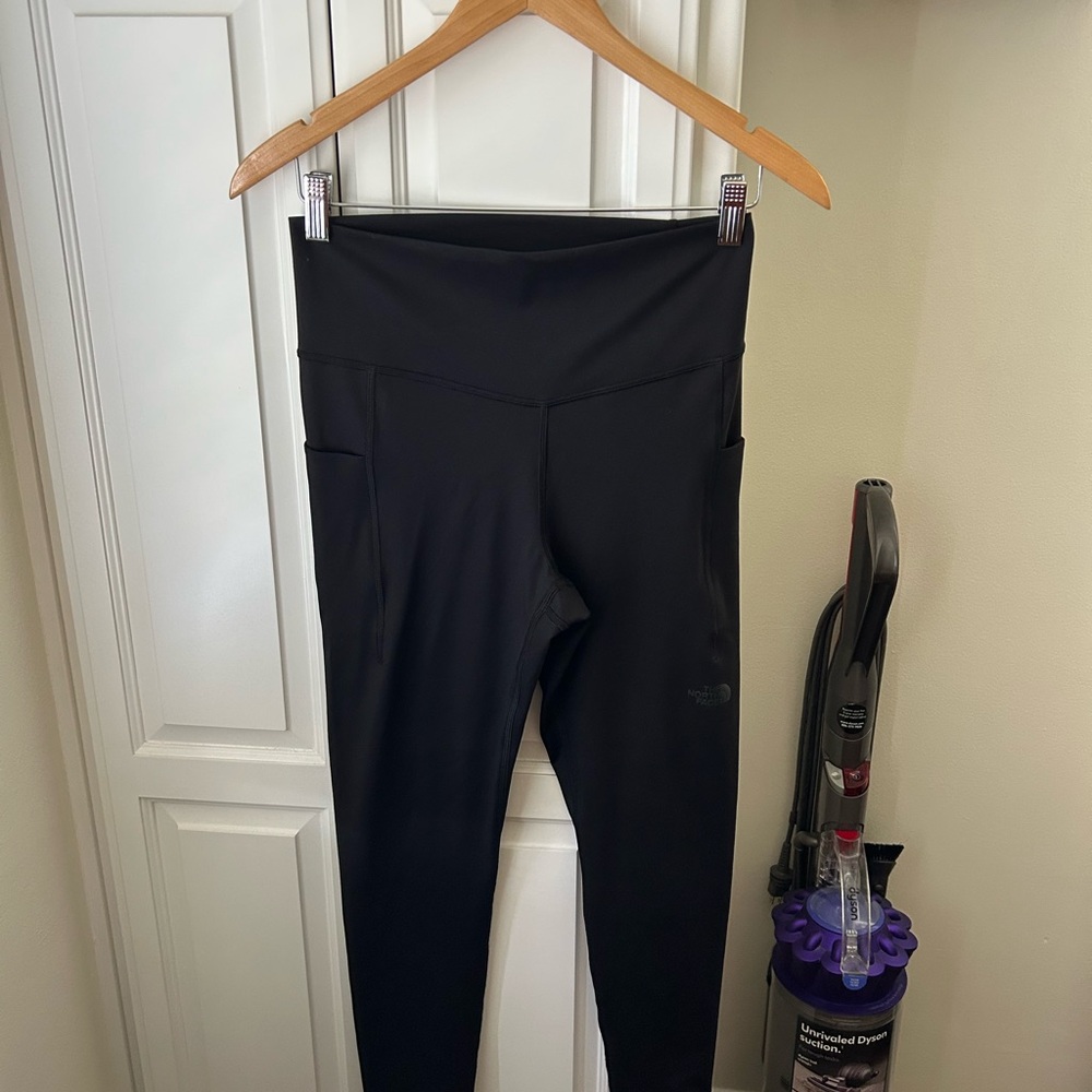 The North Face Jet Black Active Leggings